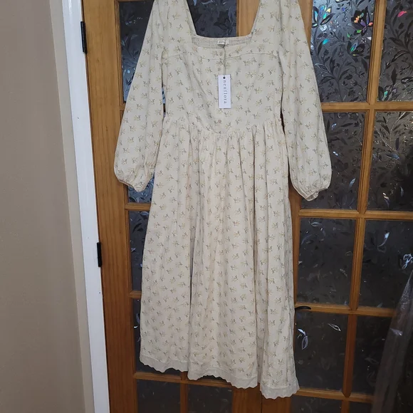 NWT  Astoria Dress Marigold - Picture 7 of 8